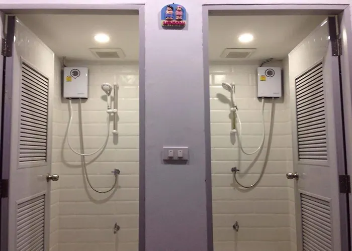 Хостел Dhub Donmueng *
